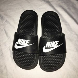 kids nike slides